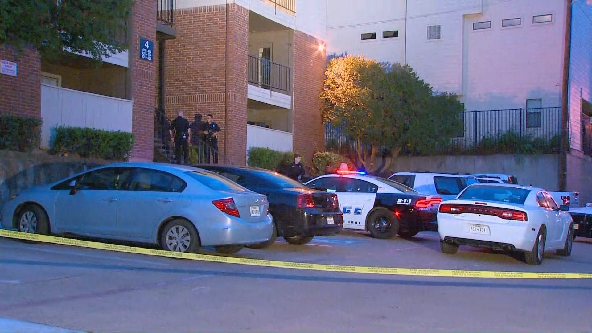 Woman, man shot dead in Dallas apartment | wfaa.com