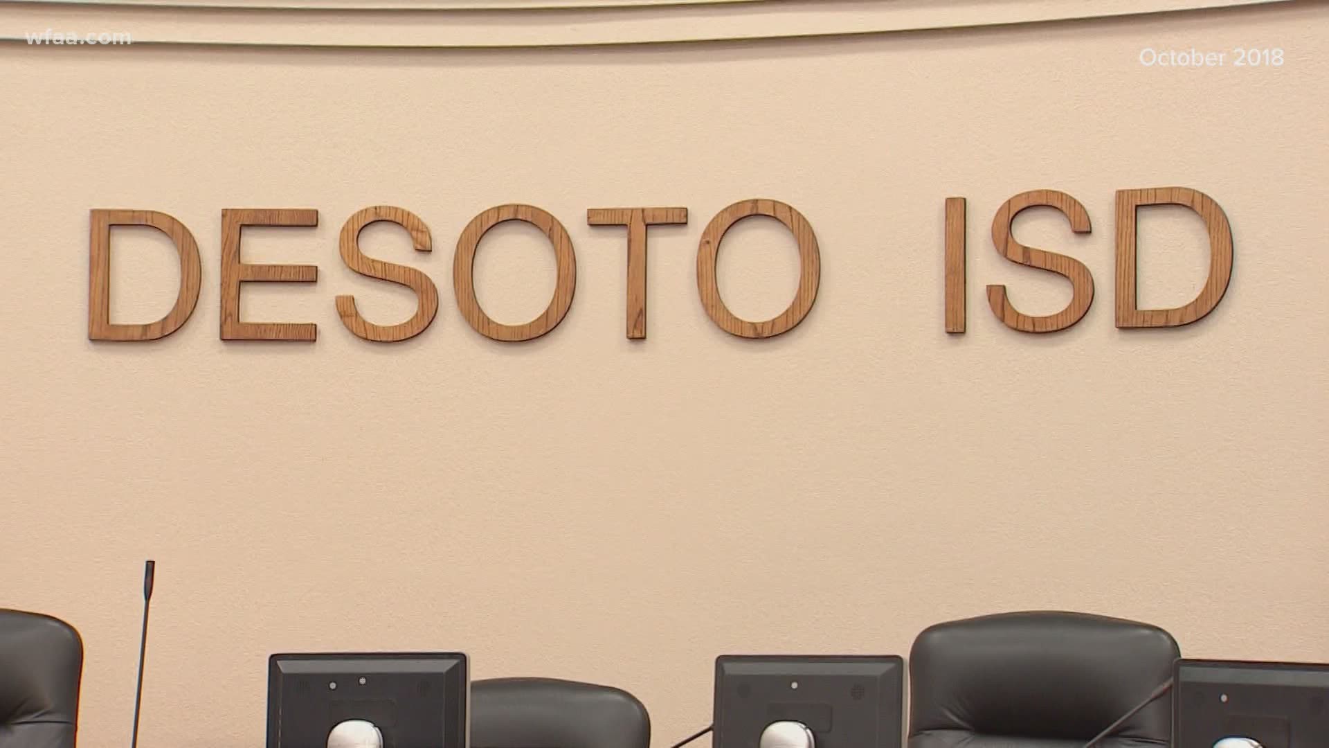 The DeSoto ISD board of trustees voted 4-3 in an emergency meeting Sunday to accept the voluntary resignation of superintendent D'Andre Weaver.