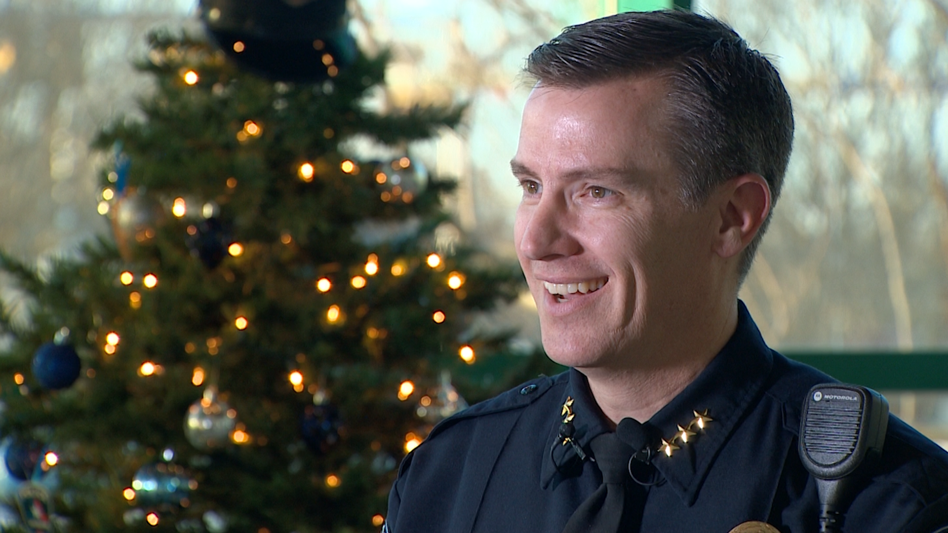 This Christmas, the chief wanted to give one of his dedicated officers a special gift. The chief worked one of his officers' shifts for a day.