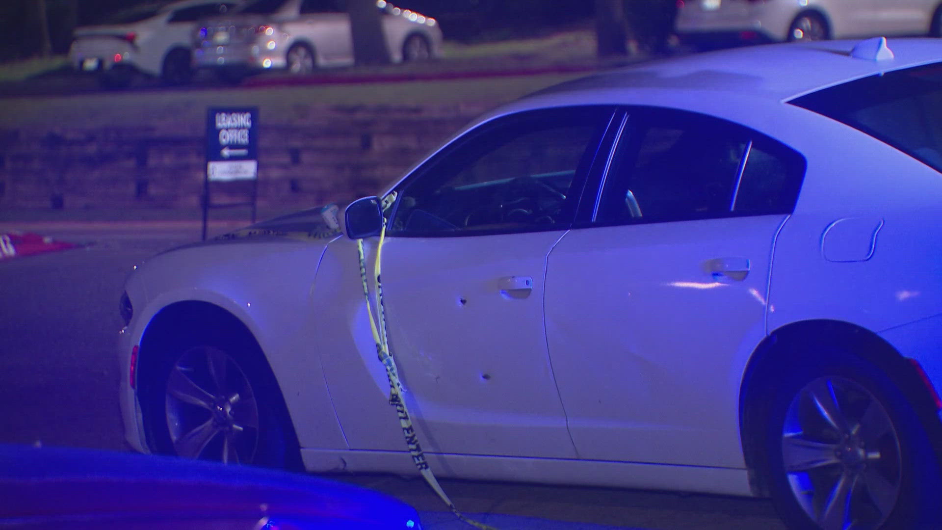 3 people injured, 1 person arrested in overnight shooting, Fort Worth ...