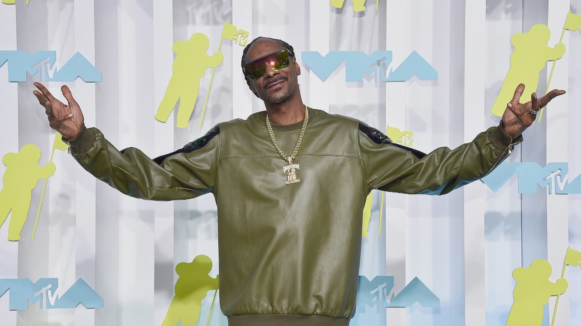 Legendary artist Snoop Dogg is bringing his tour with special guests Wiz Khalifa and Too $hort to Dos Equis Pavilion on Aug. 20.