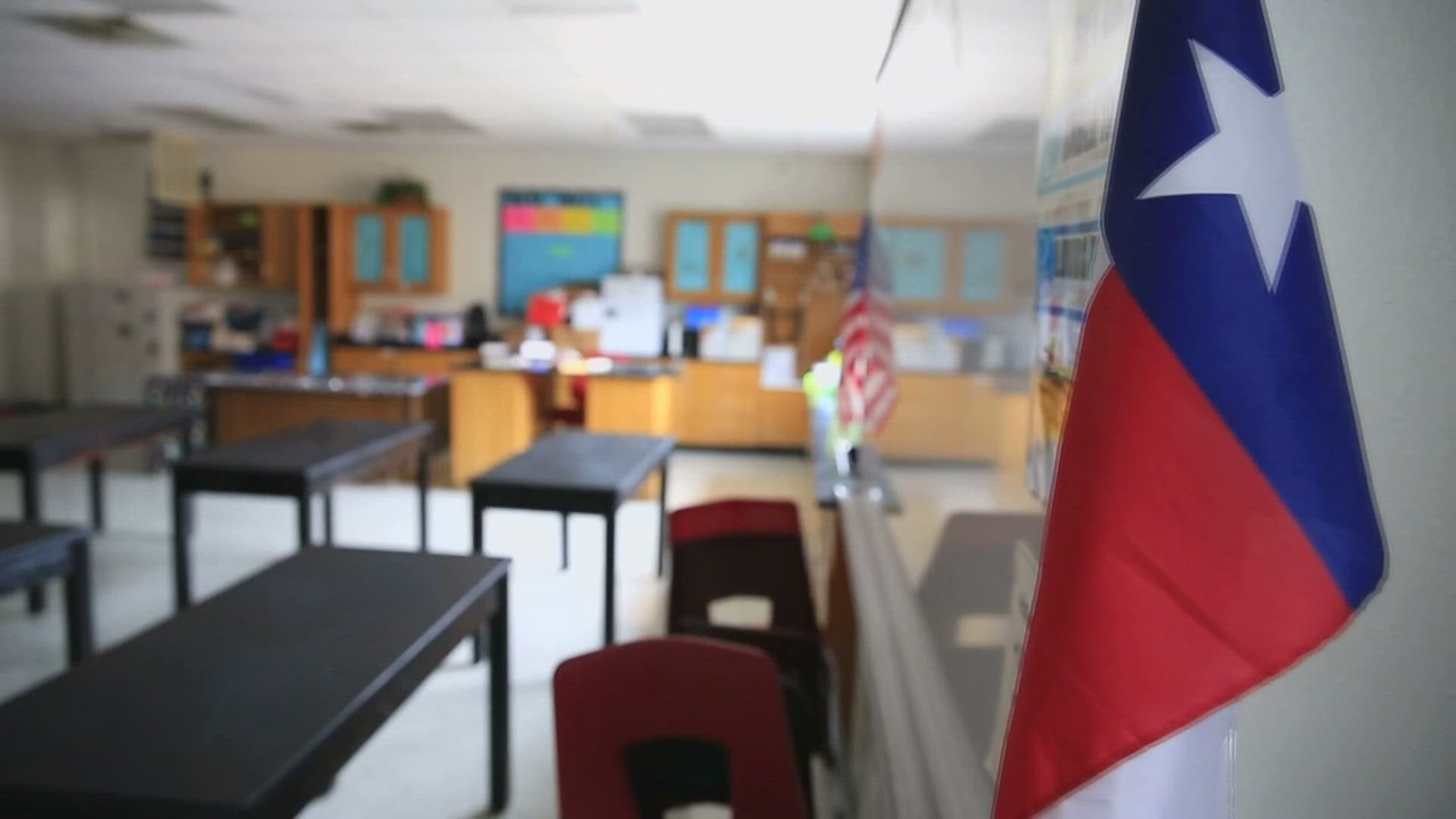 The signing of the bill to create a $1 billion school voucher program is expected to be signed this weekend. 