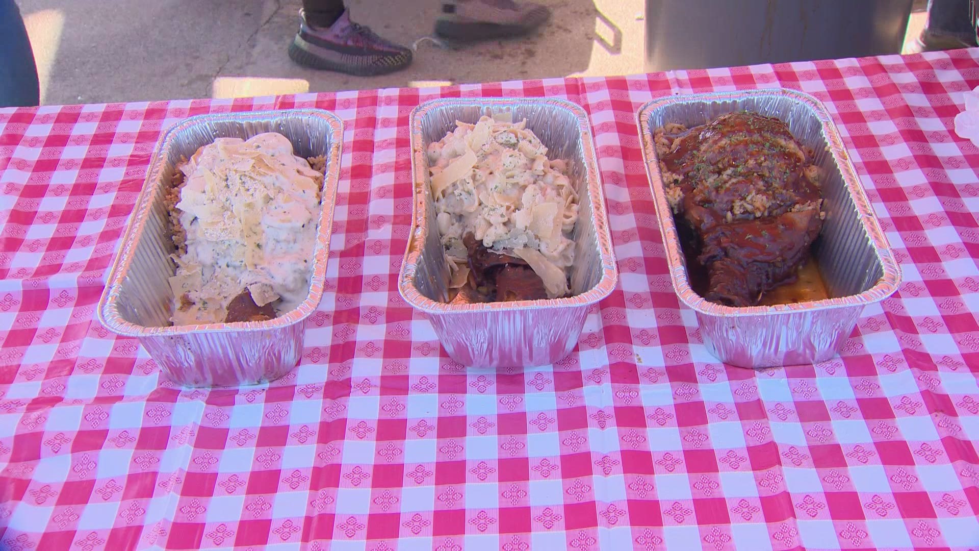 The popular restaurant known for its fall-off-the-bone turkey legs and Cajun bowls is running a pop-up site in the parking lot of The Potters House of Fort Worth.