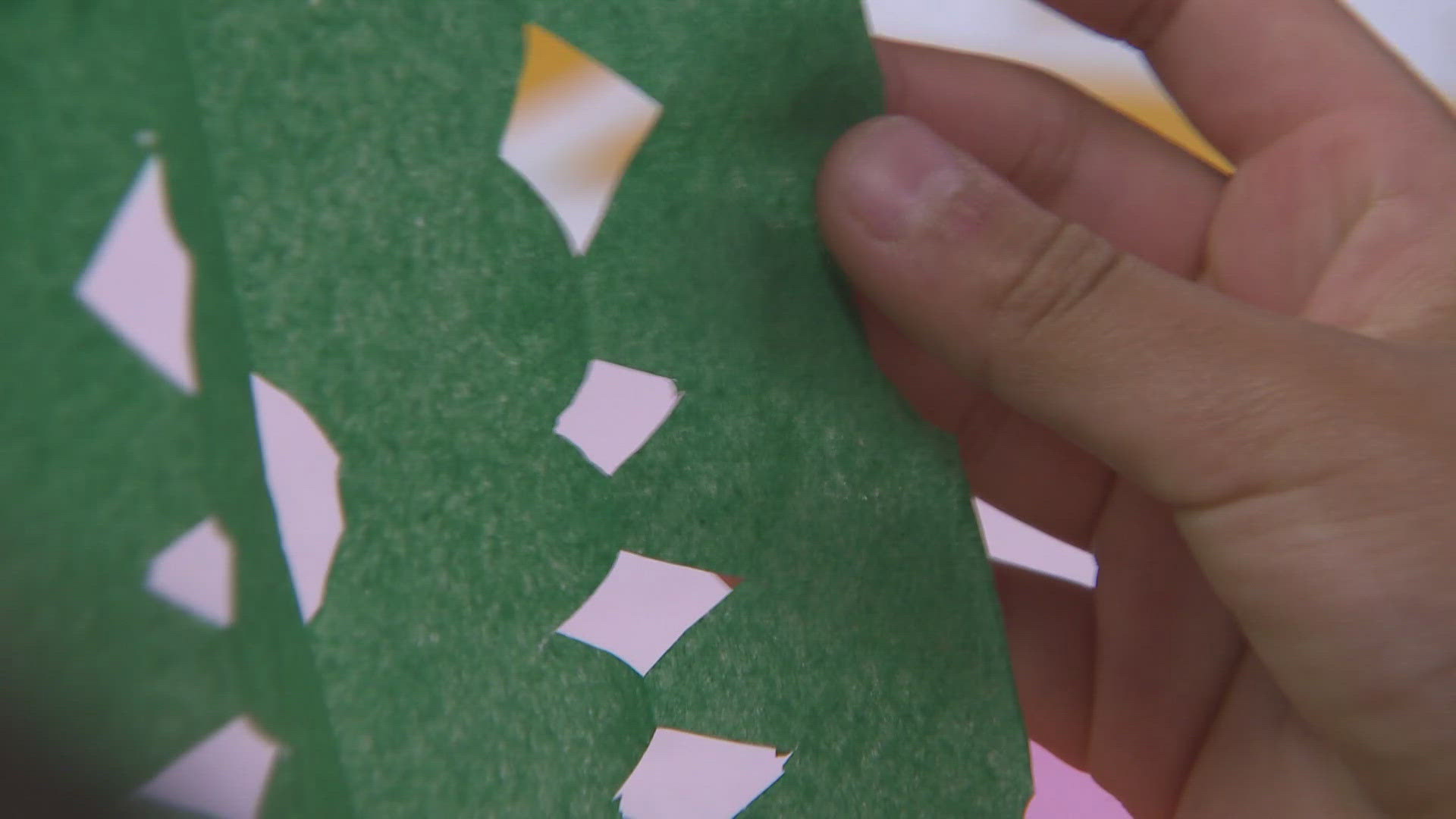 WFAA photojournalist Lauren Fleming shares a workshop connecting people to Mexican culture through hands-on crafts.