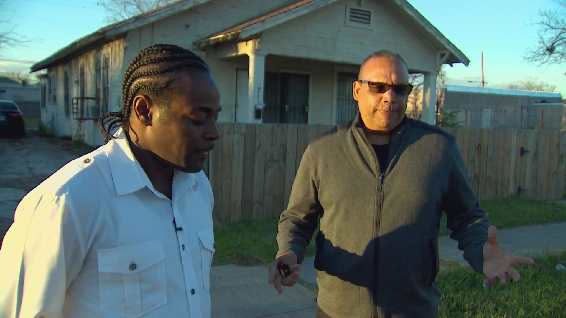 A retiring Dallas Police officer shares an unlikely friendship with a former gang member.