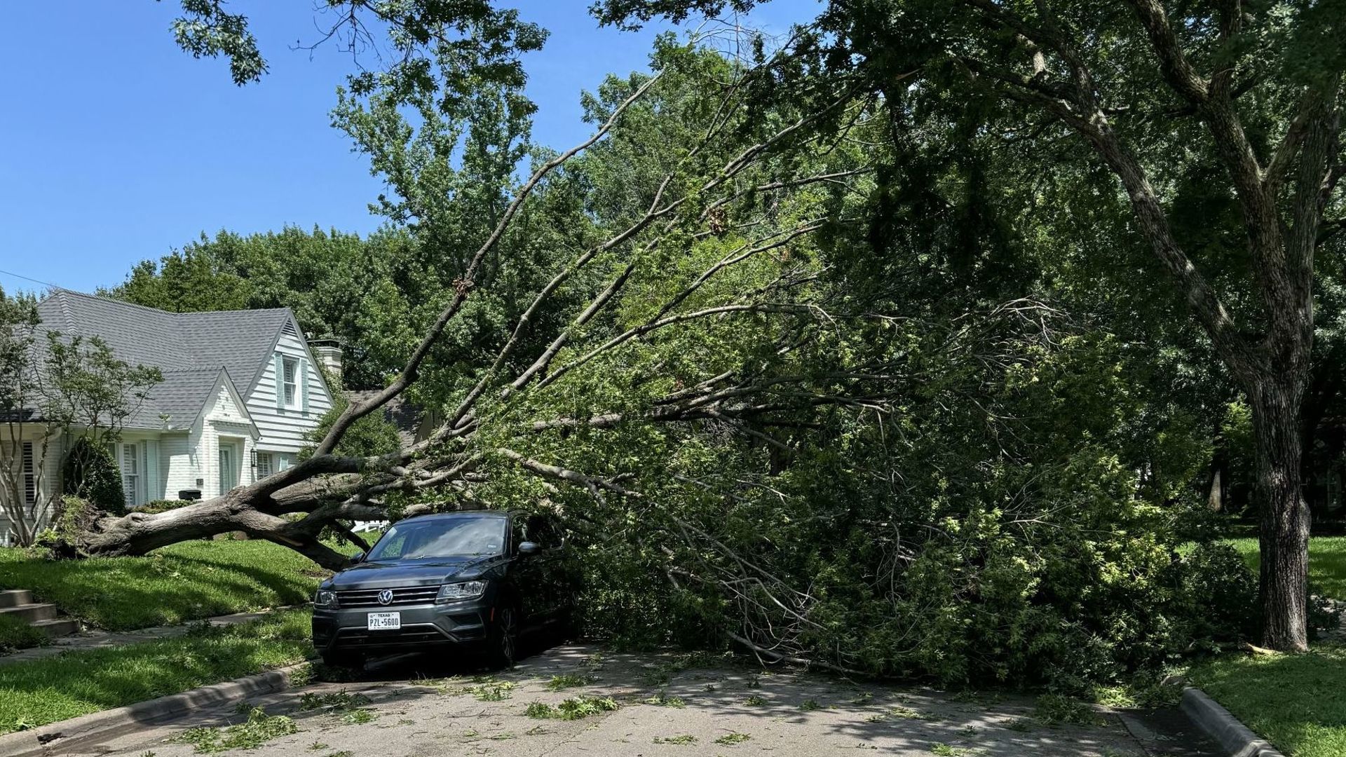 DFW severe storm damage after tornado warnings: Updates | wfaa.com