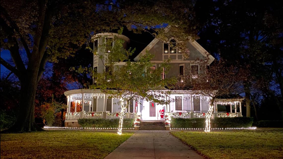 Best Christmas lights in DFW 2021