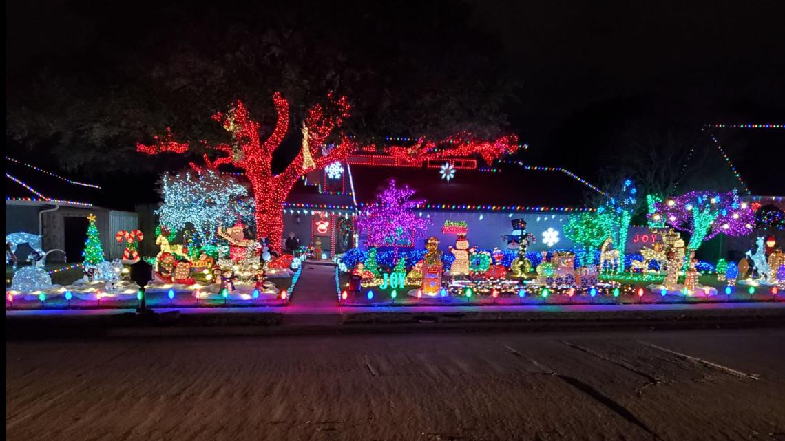 Best Christmas lights in DFW 2021