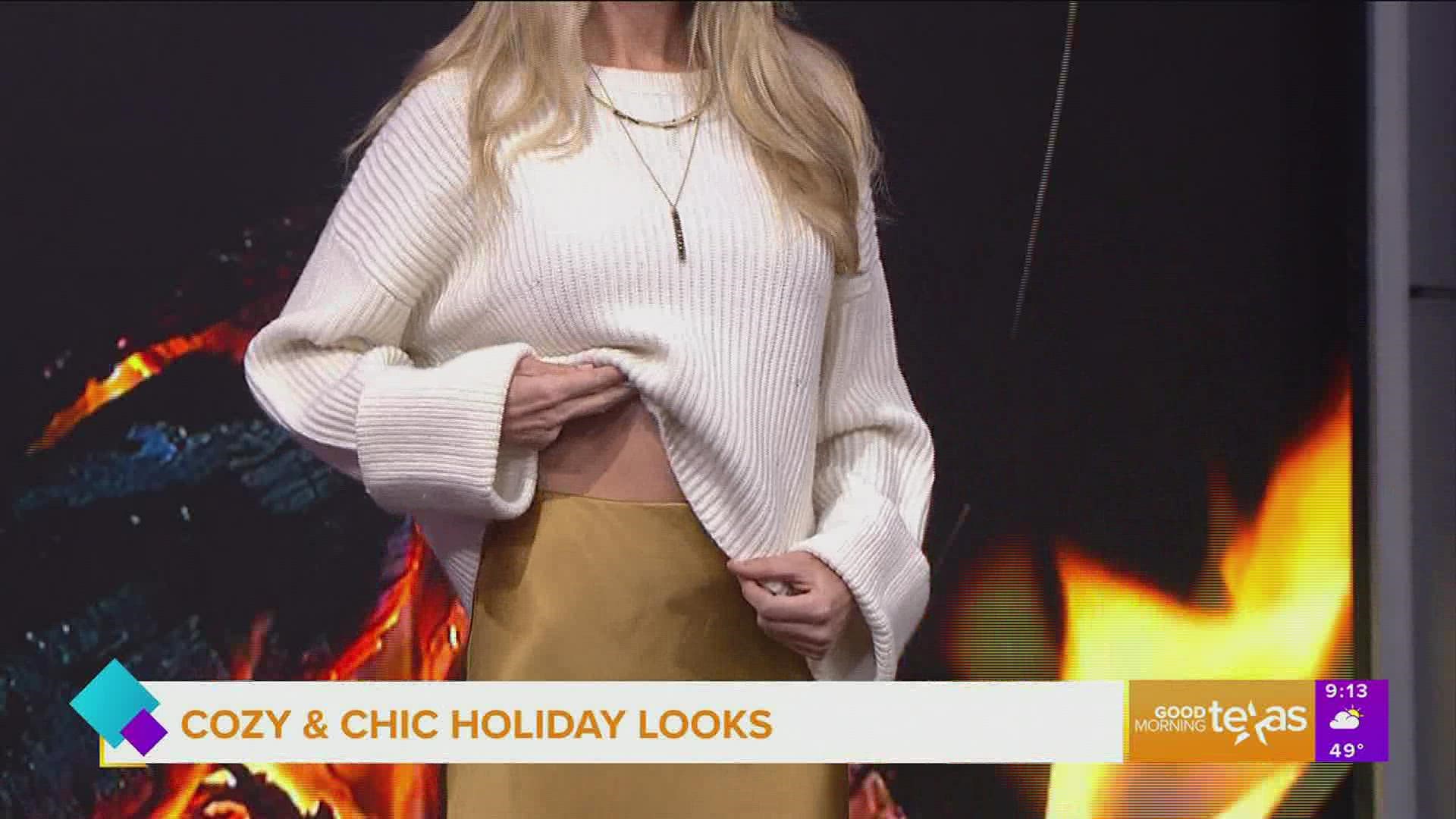 On Thanksgiving Day, you want to be chic, but also comfy in your stretchy pants so you can enjoy all that good food!