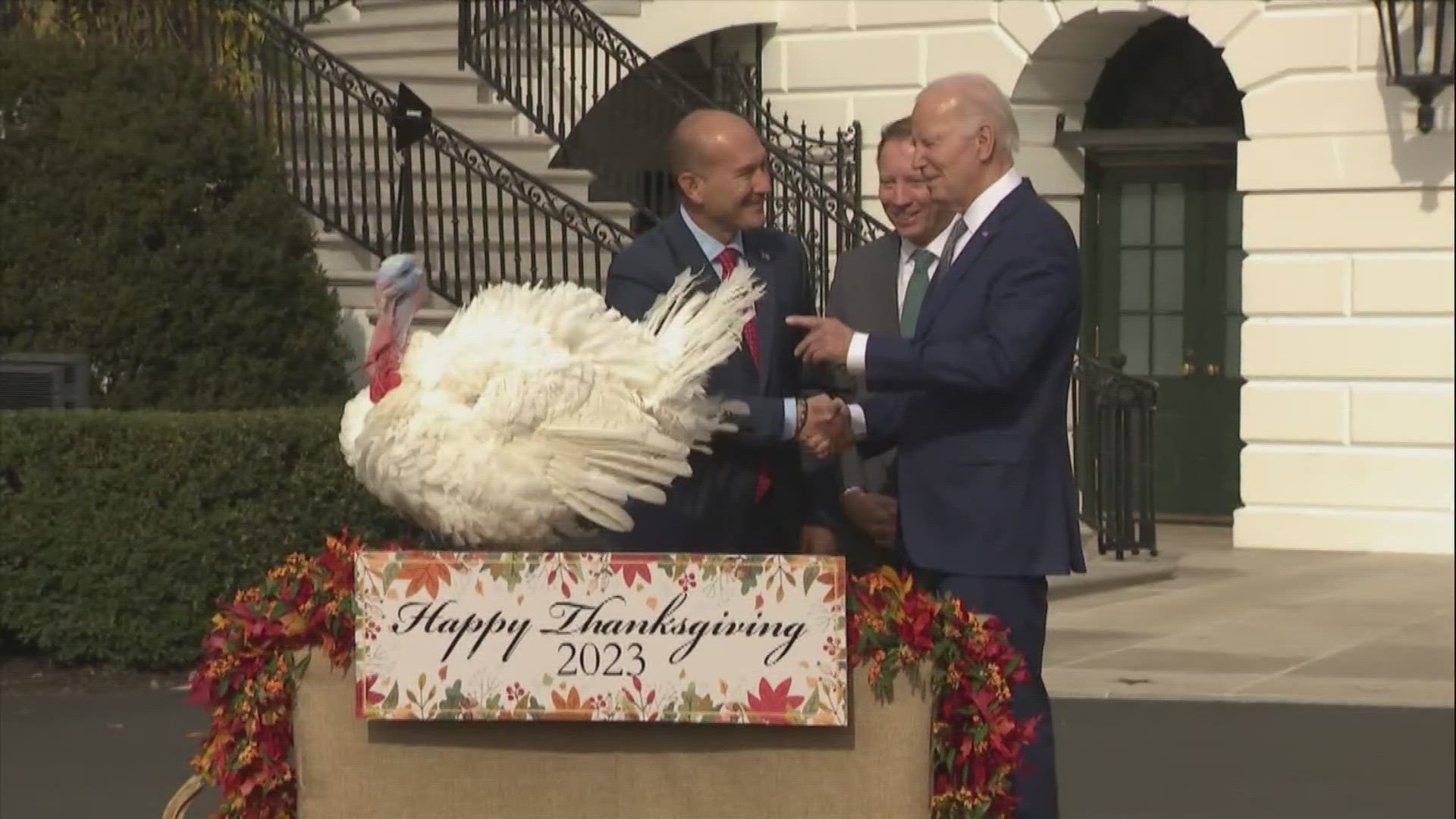 President Biden Pardons Two National Thanksgiving Turkeys | Wfaa.com