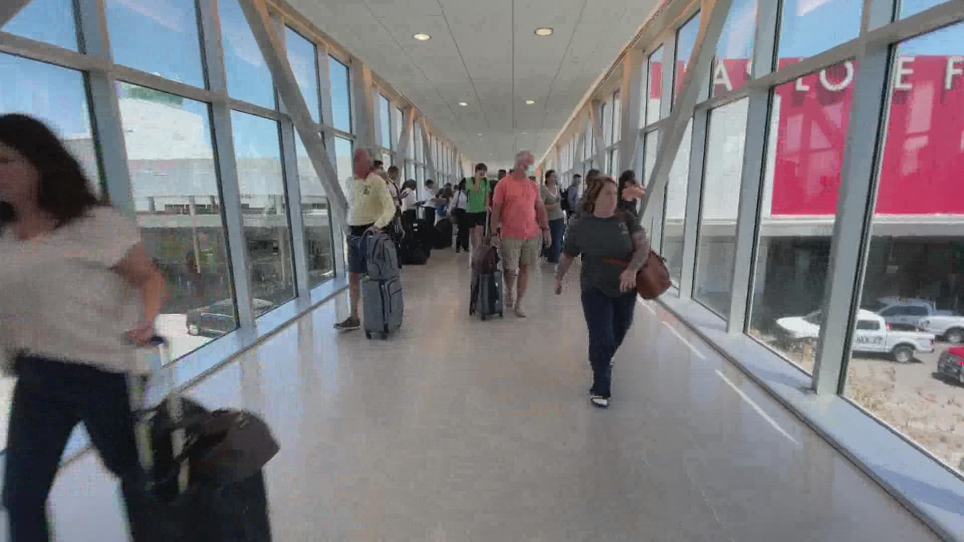 DFW traffic I20 shut down in Fort Worth after fatal crash