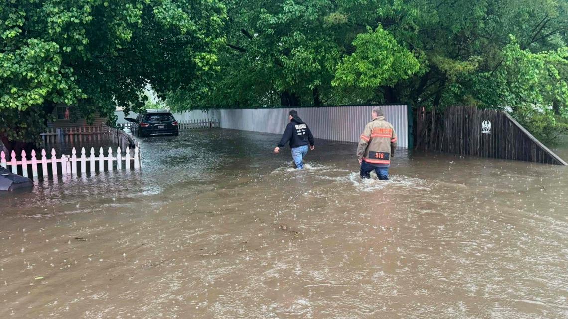 Oklahoma flooding: 2 dead in heavy storms | wfaa.com