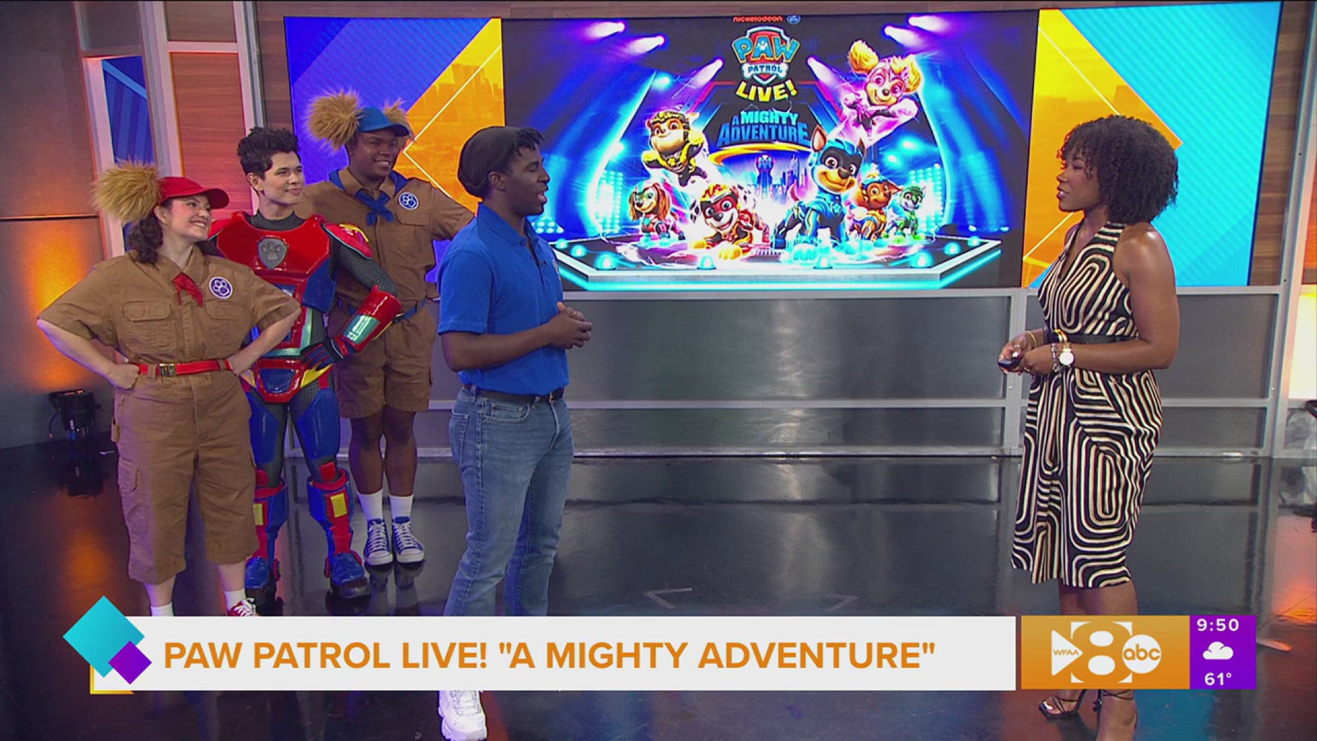 We get a preview of Paw Patrol Live! "A Mighty Adventure". 