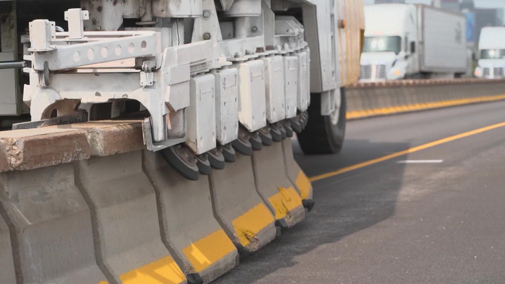 Twice a day, the zipper machine moves 8.5 miles of barrier to create an additional lane for those of you traveling in and out of Dallas 5 days a week.