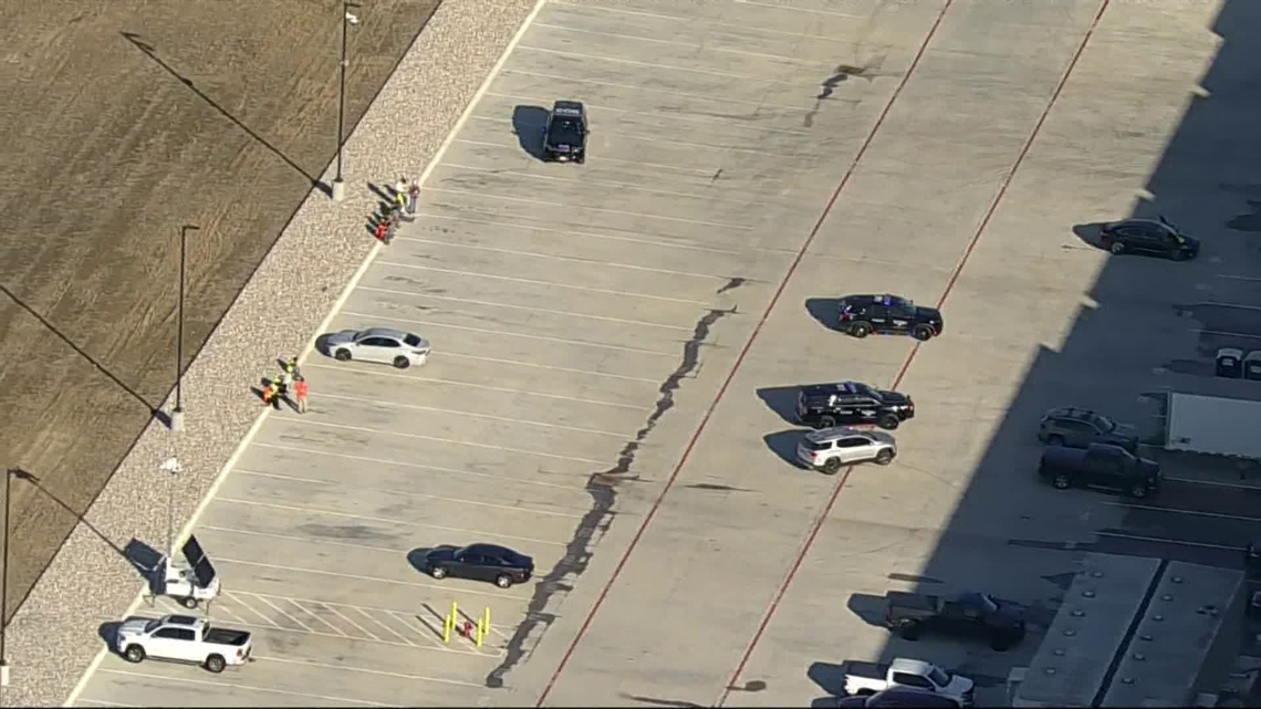 Man dies after 20-foot fall inside Fort Worth industrial building ...