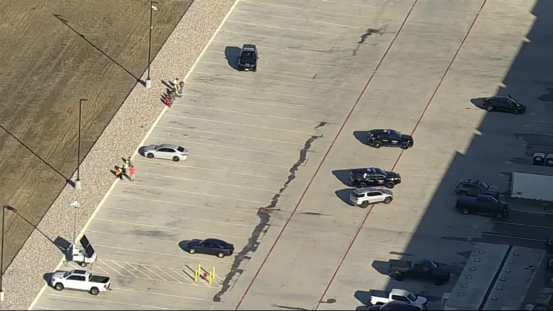 Man dies after 20-foot fall inside Fort Worth industrial building ...