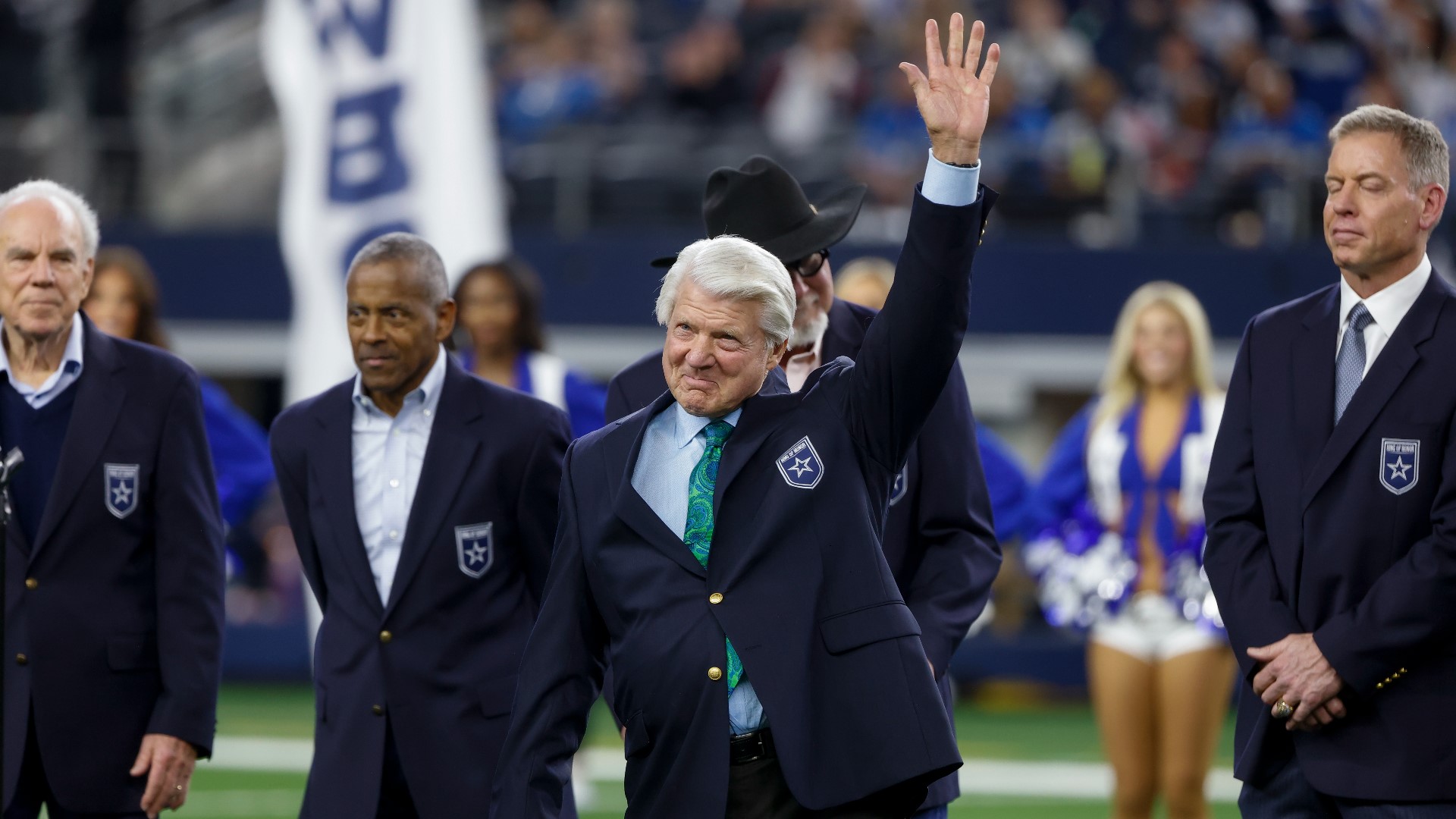 Cowboys Vs. Lions | Jimmy Johnson Inducted To Ring Of Honor | Wfaa.com