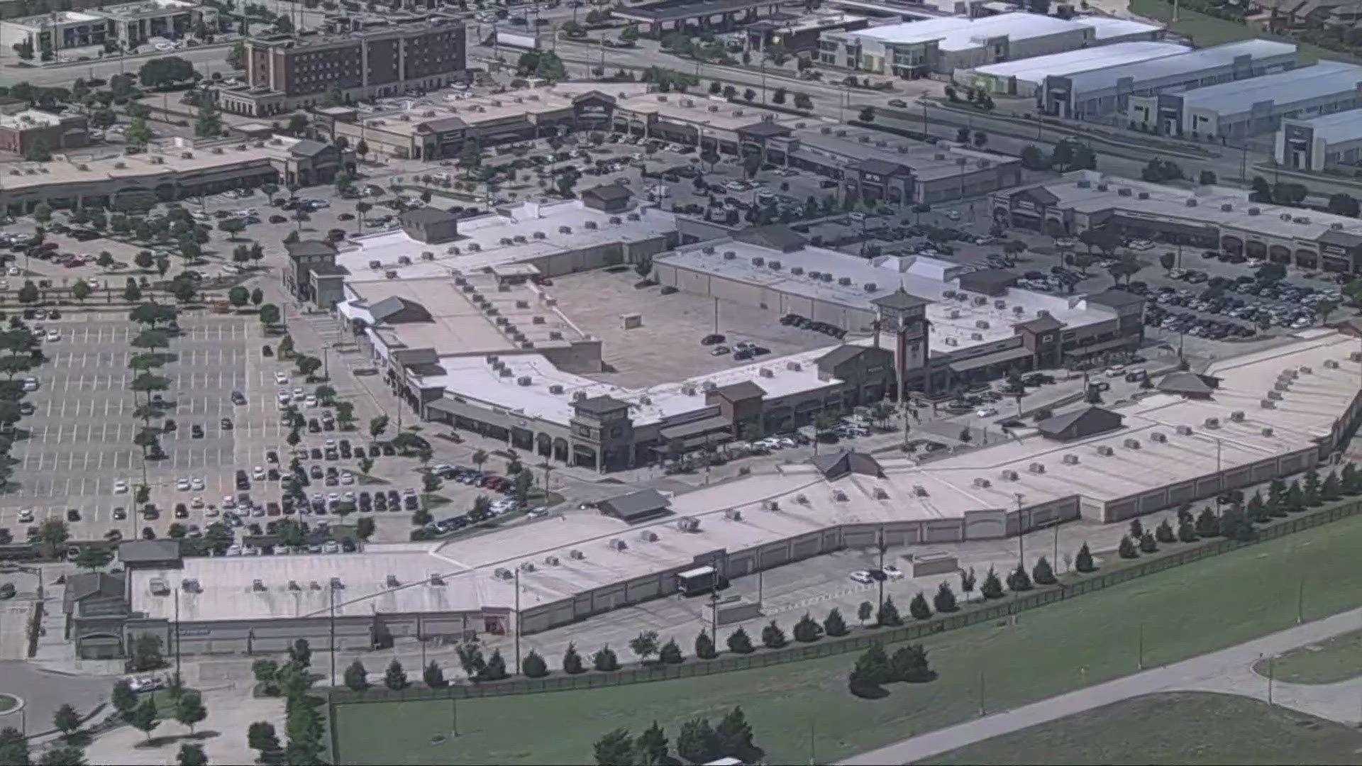 North Texas outlet mall lands 4 new stores and a Chuck E. Cheese | wfaa.com