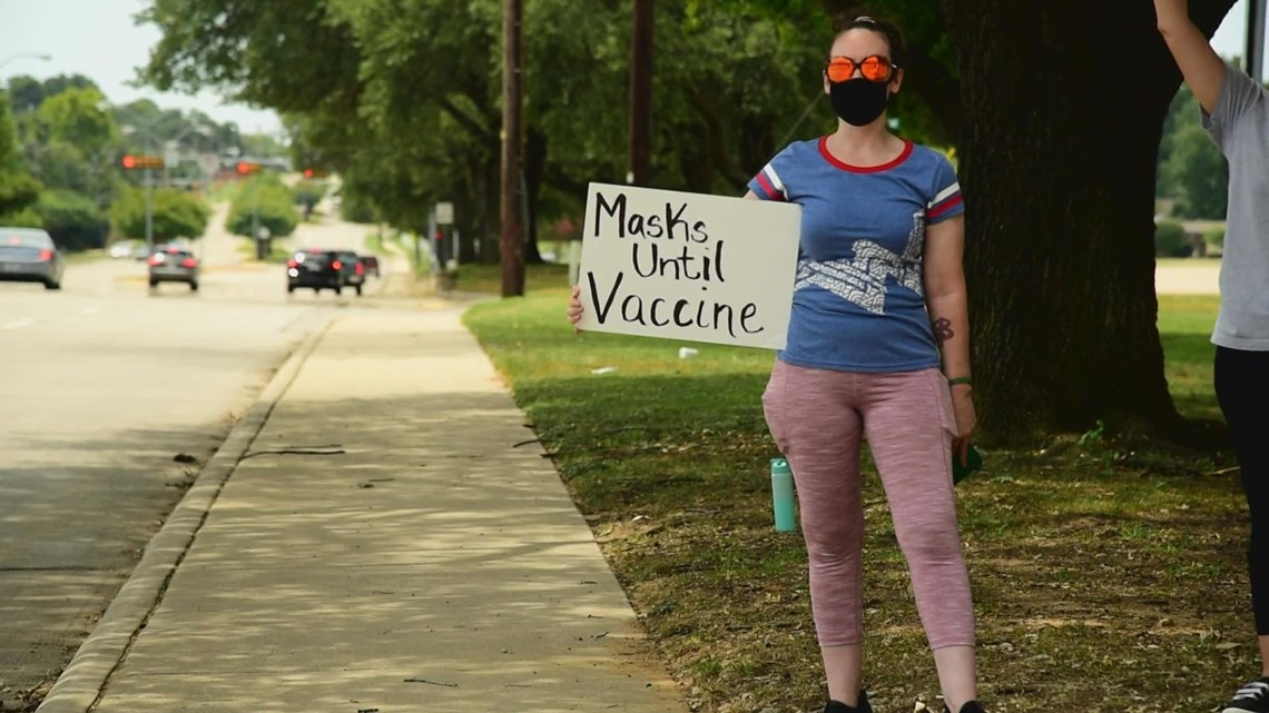 Discusting Mask Mask debate heats up with protests, lawsuits concerning school ...