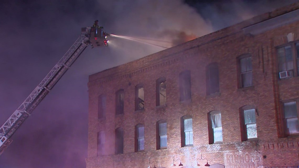 Fire underway at a nightclub in historic Fort Worth Stockyards | wfaa.com