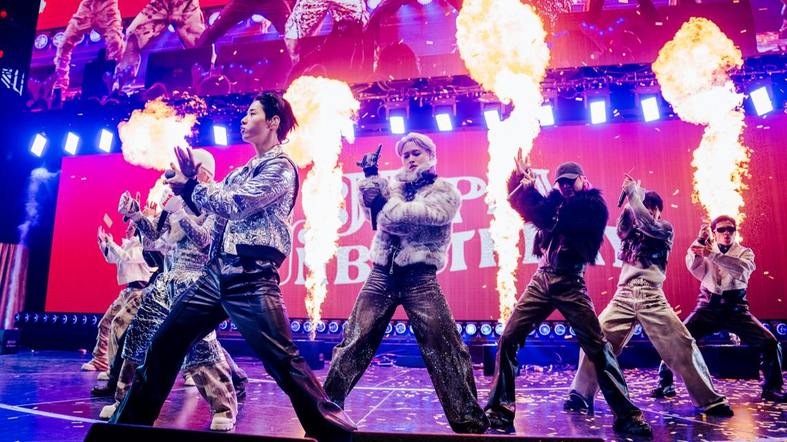 PHOTOS: iHeartRadio Jingle Ball At Dickie's Arena feat. mgk, Renee Rapp ...