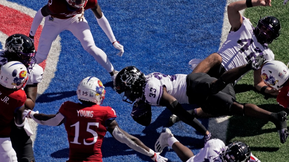 No. 17 TCU Outlasts No. 19 Kansas To Win 38-31 | Wfaa.com