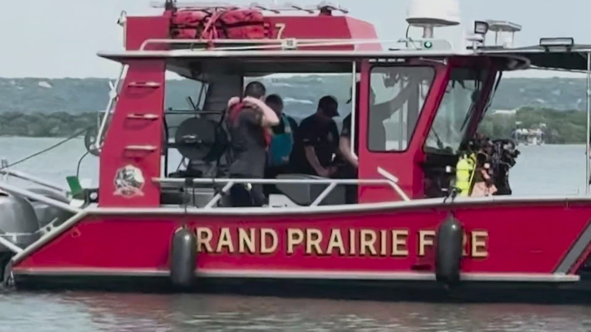 The mother of his children said he drowned trying to save another man. 