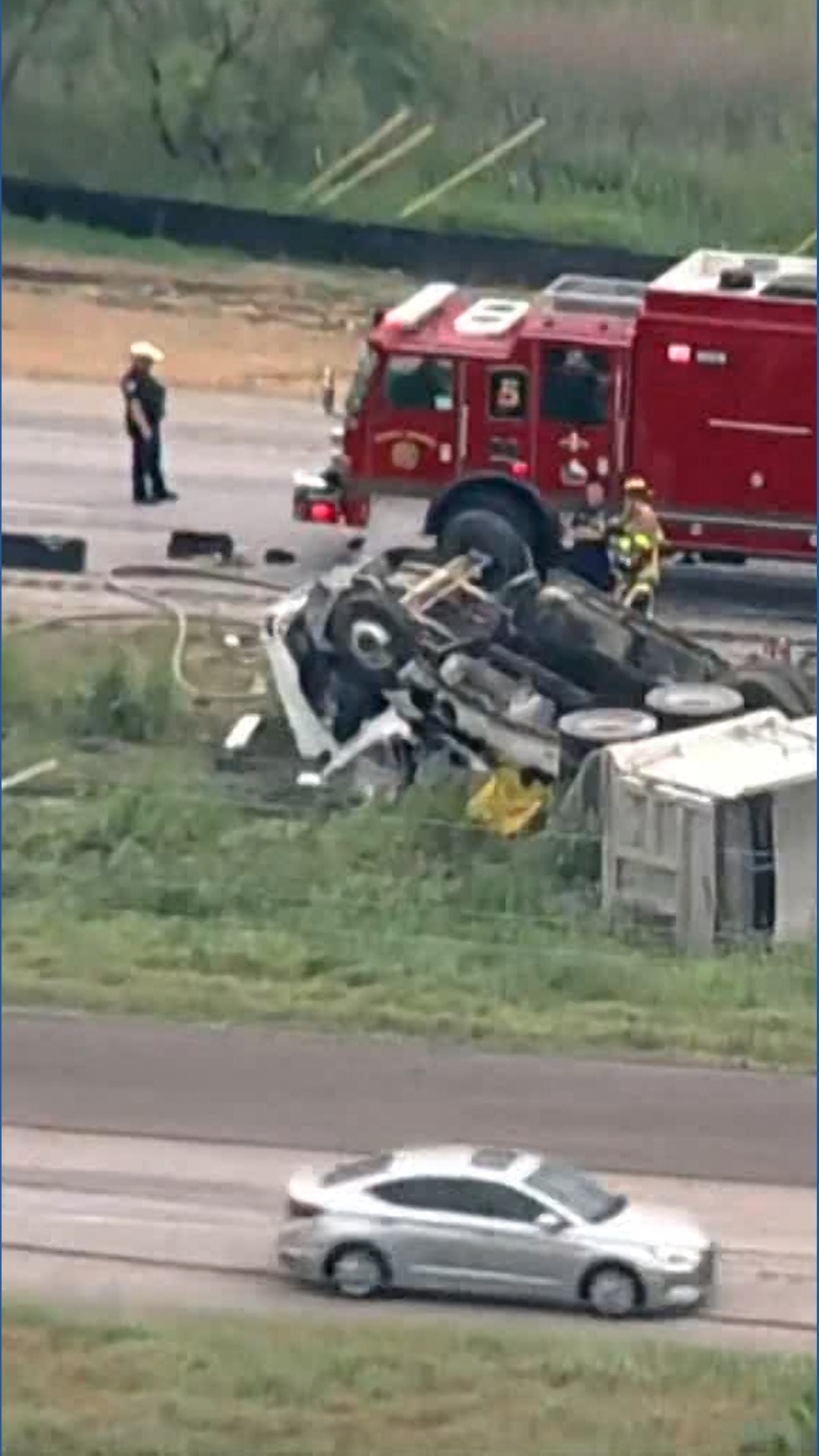 Fatal crash shuts down northbound lanes on US 287 | wfaa.com