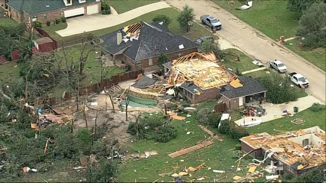EF-3 tornado injures 5 people, causes extensive damage in Mineral Wells, officials confirm