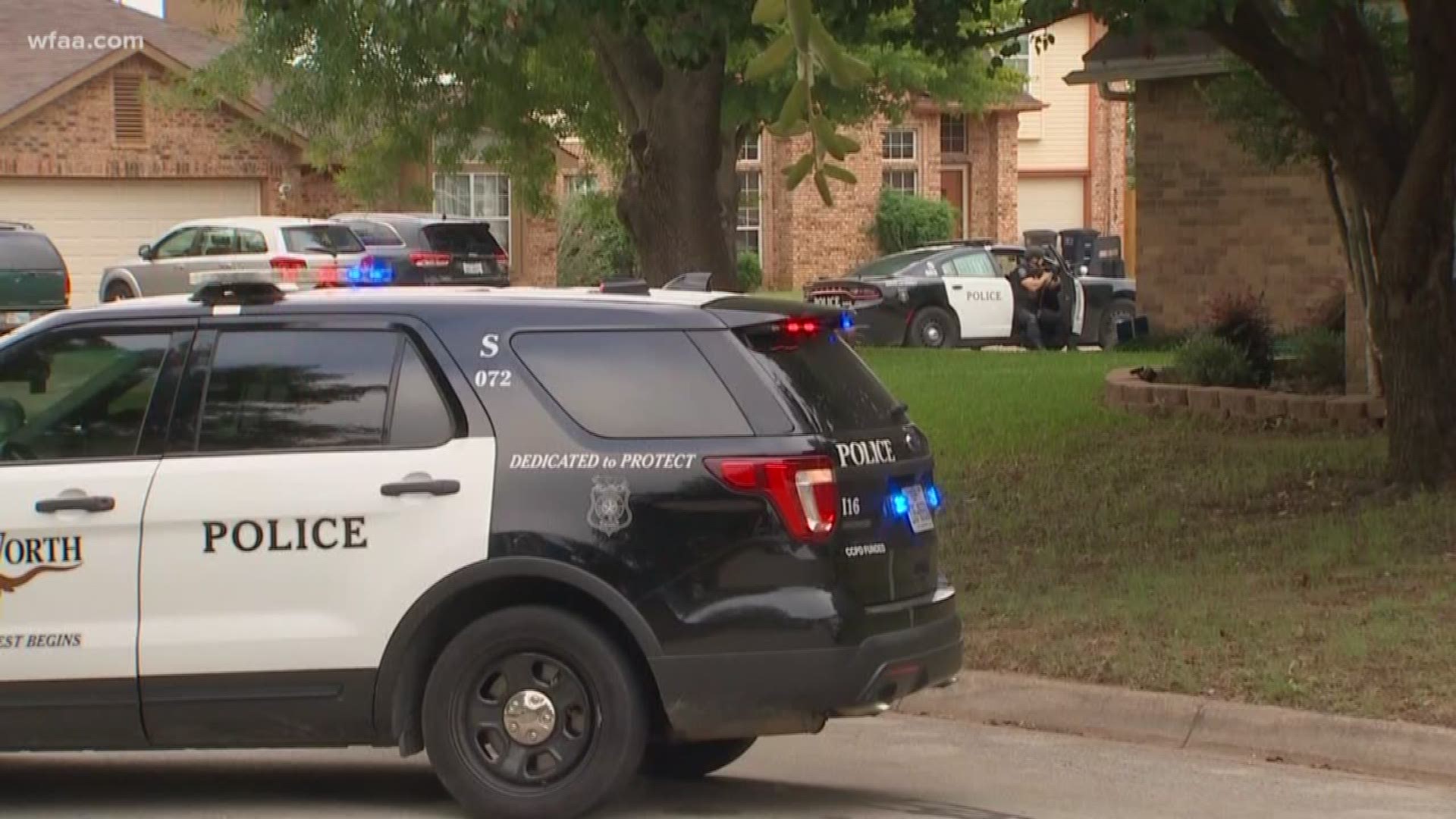 Suspect in custody after standoff that forced elementary school ...