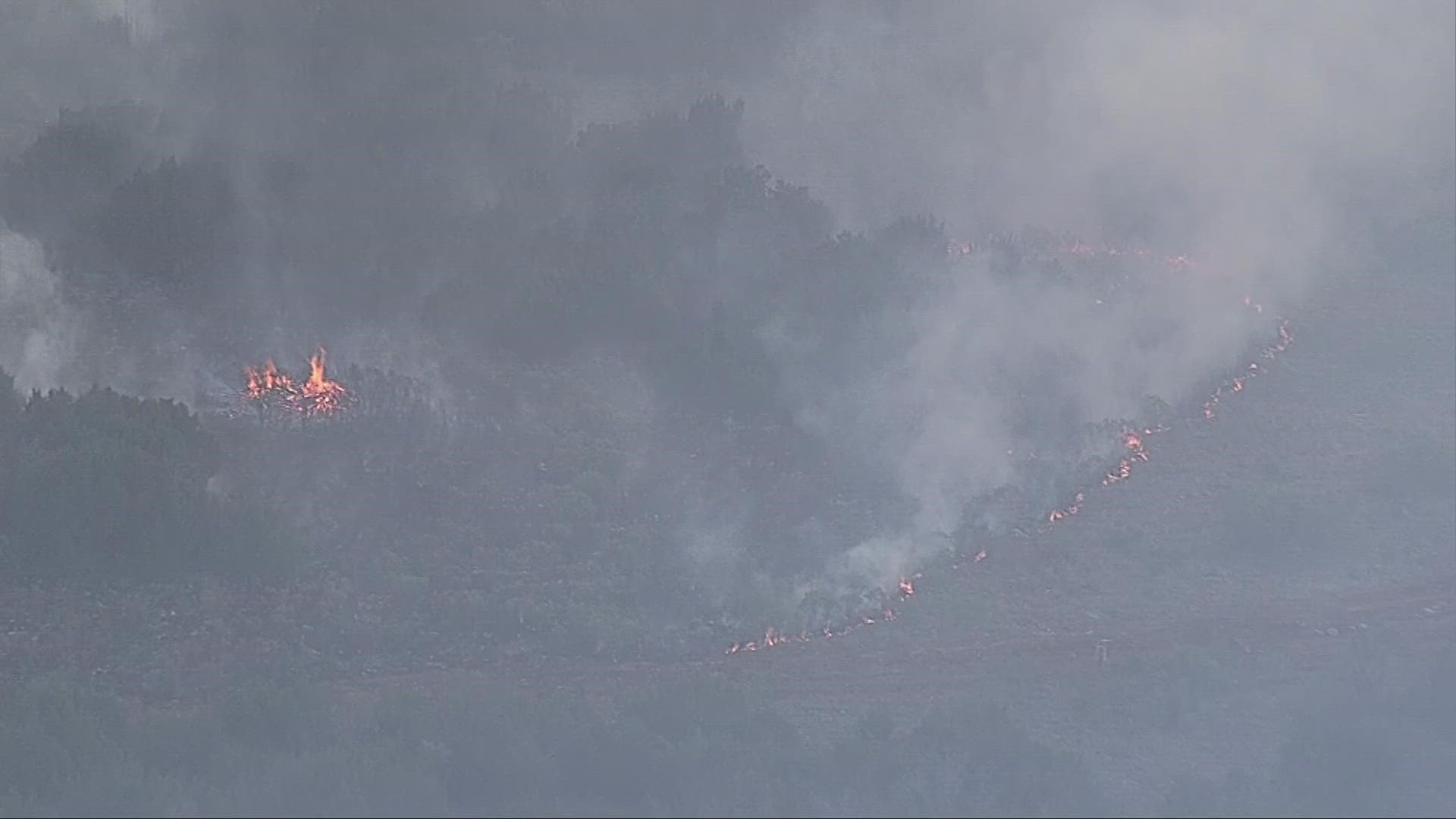 The fire has scorched 700 acres and is only 10% contained.