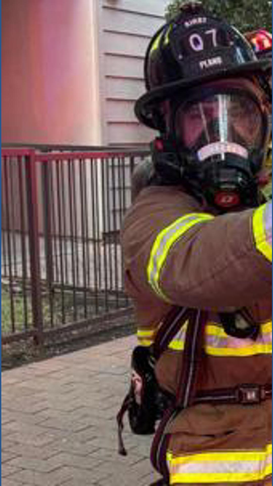 Bewildered cat saved from North Texas apartment fire after quick rescue