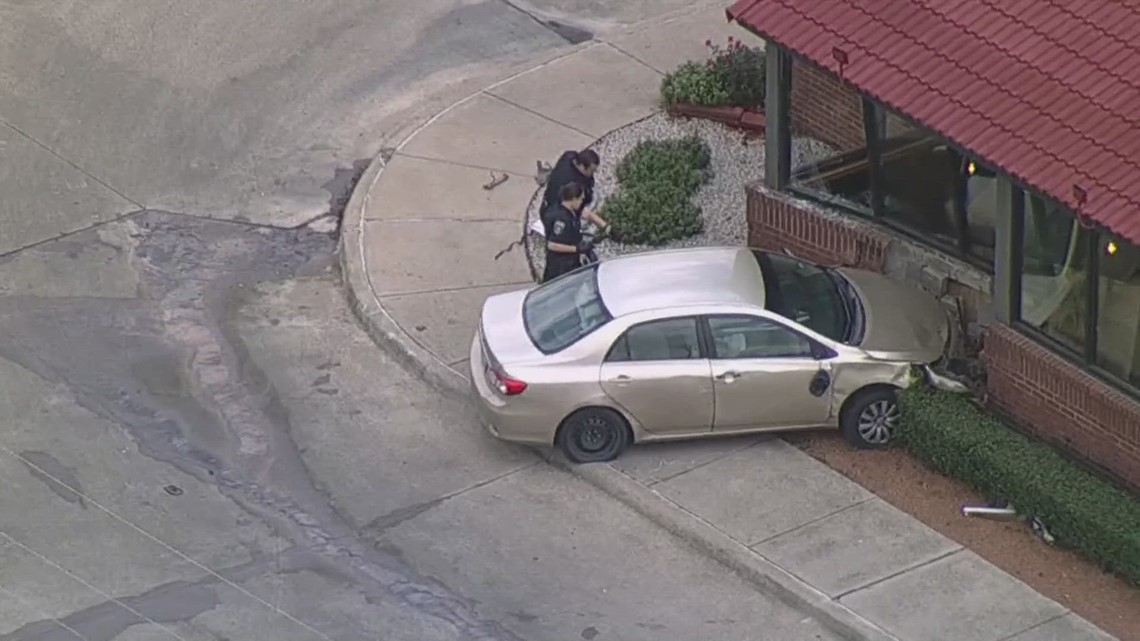 Driver had medical emergency before crashing into North Texas Applebee ...
