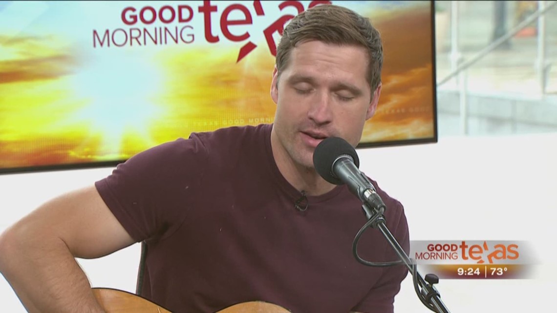 Walker Hayes performs new single, "Don't Let Her"
