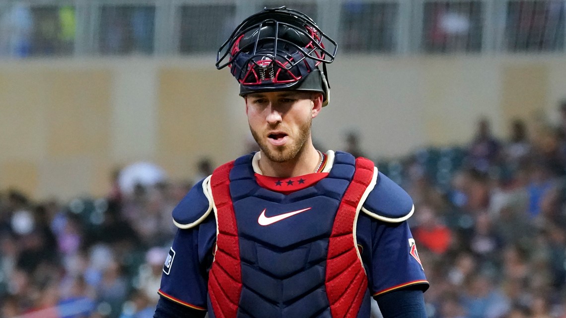Rangers acquire Mitch Garver from Twins for Isiah Kiner-Falefa and Ronny  Henriquez - MLB Daily Dish
