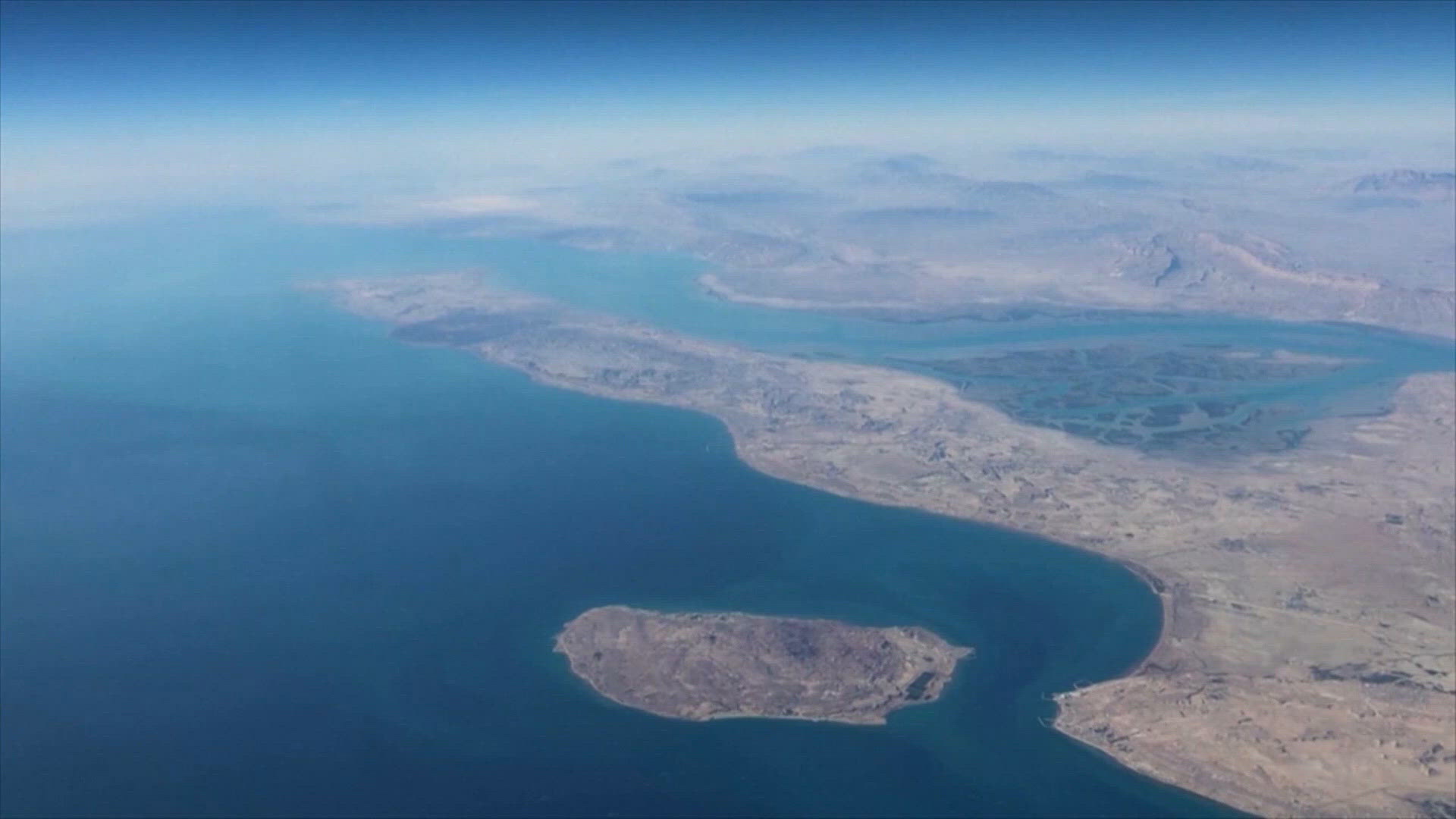 Iran fires back after US moved to block the Strait of Hormuz | wfaa.com