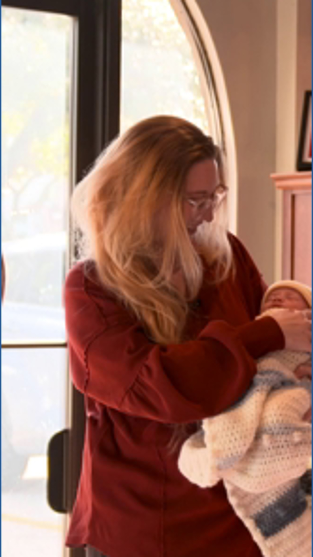 North Texas mom goes into labor in Fort Worth bookstore, owners and internet go on mission to find her