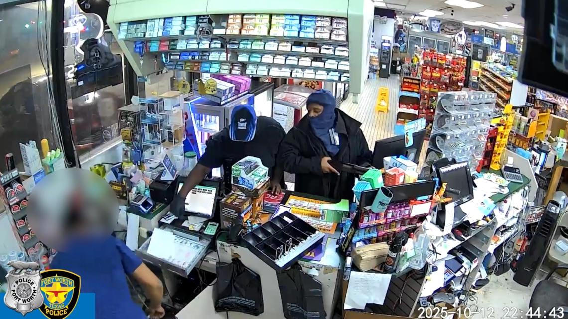 Fort Worth police seek armed robbery suspects | wfaa.com