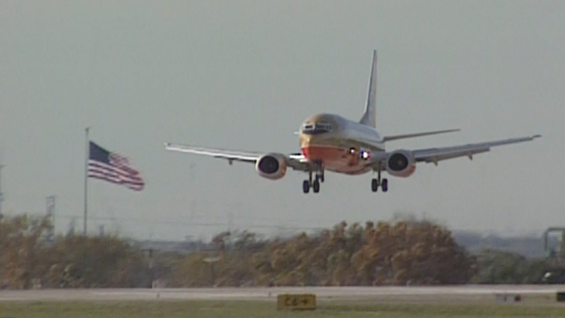 Watch some archive footage from WFAA of Southwest Airlines flights in Dallas in 1996.