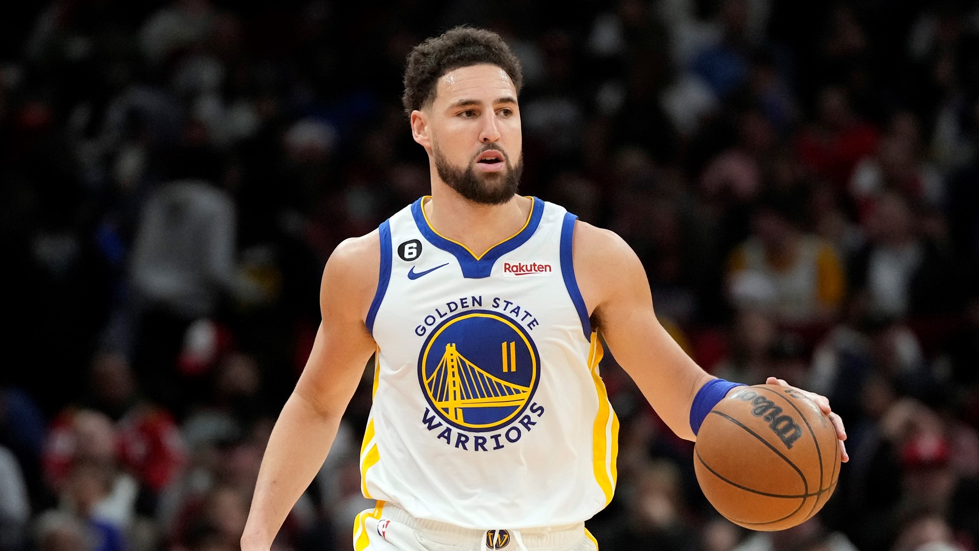 WFAA's Mike Leslie breaks down what Klay Thompson will bring the Dallas Mavericks.