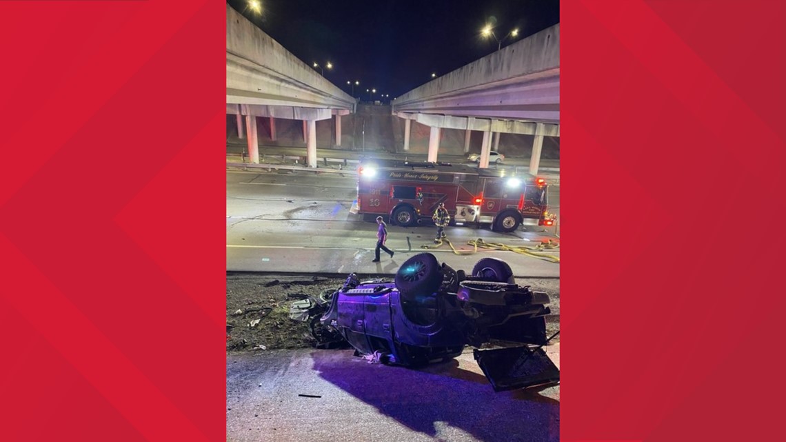 Lake Worth crash: 2 injured after crashing, falling off overpass | wfaa.com