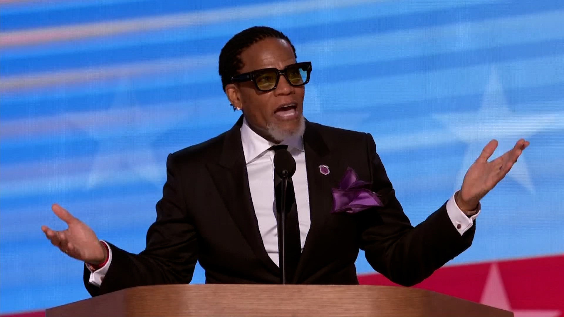 DL Hughley  delivered a full speech on day four of the 2024 Democratic National Convention in Chicago, Illinois.