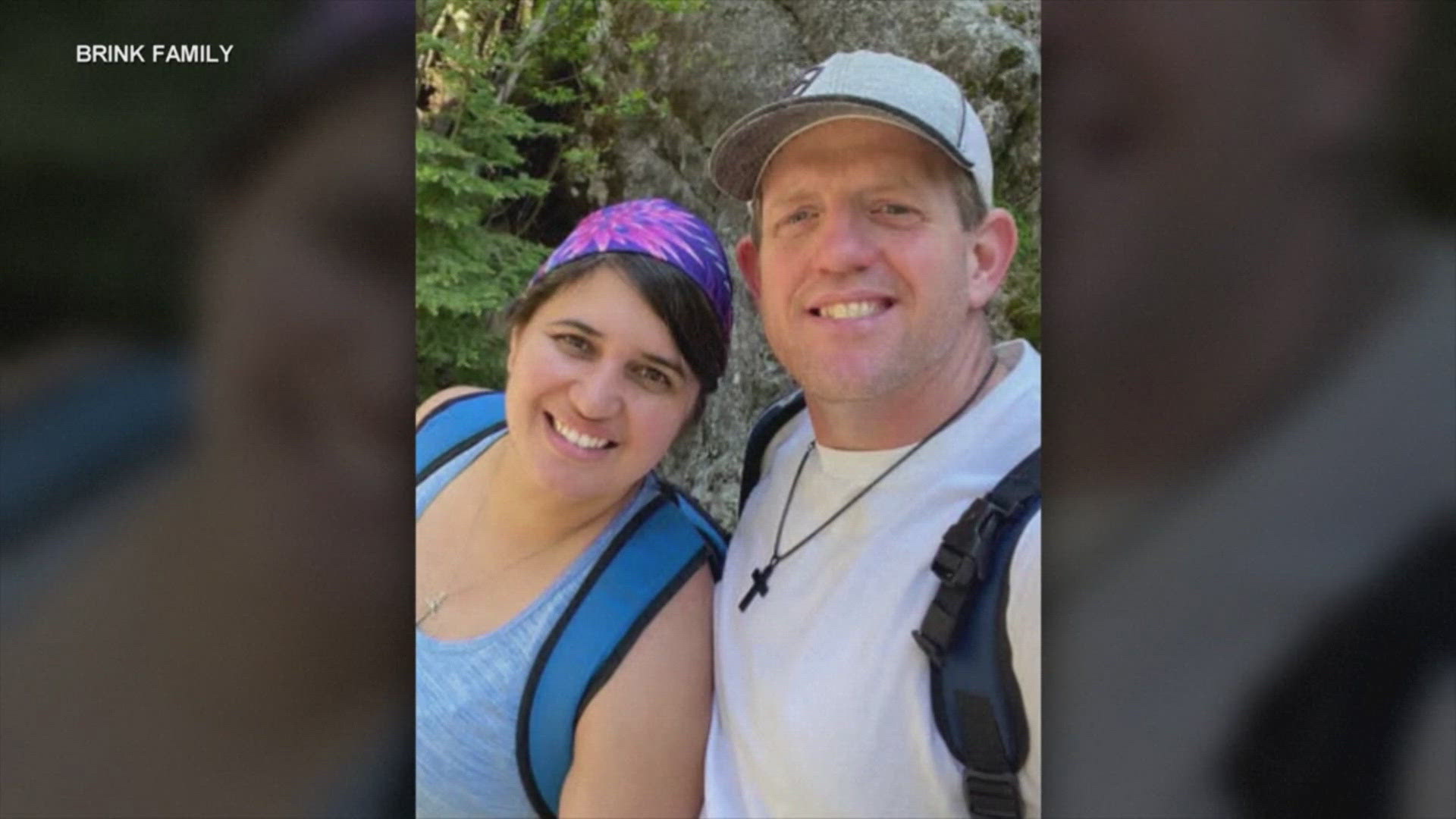 Parents killed in Arkansas while on a hike with their children | wfaa.com