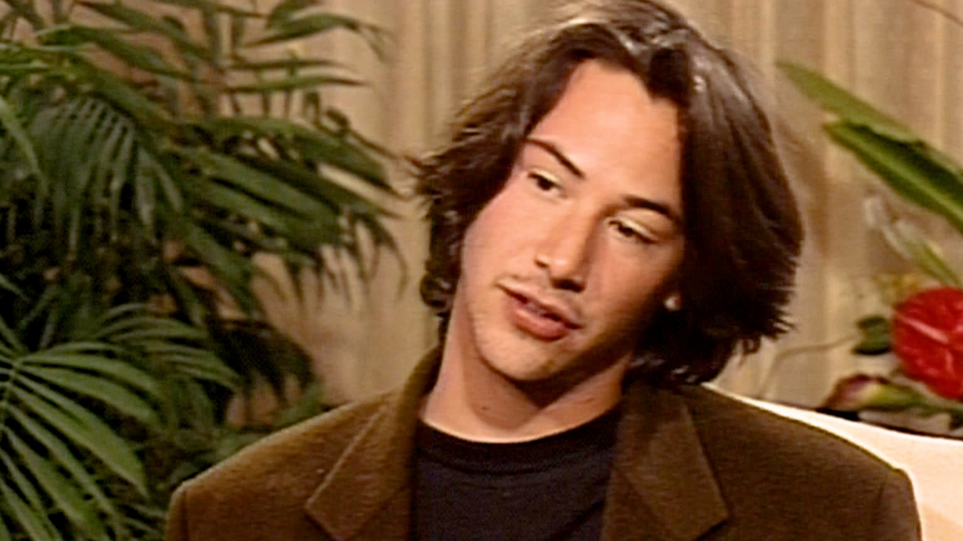 Keanu Reeves sat down with WFAA to talk about taking on the role of Johnny Utah in the 1991 film Point Break.