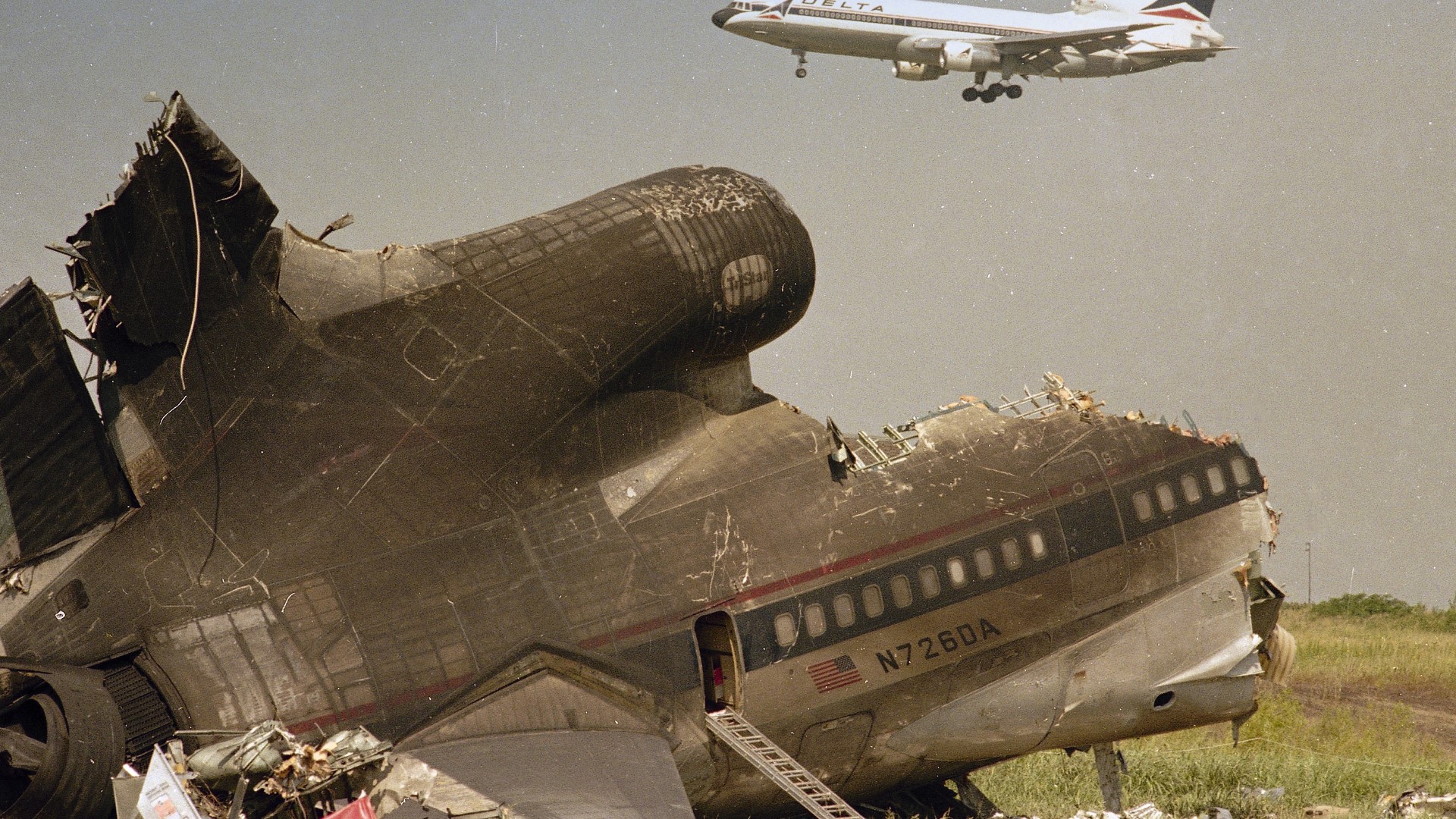 Delta 191 plane crash at DFW Airport: When 'hell ripped open' | wfaa.com