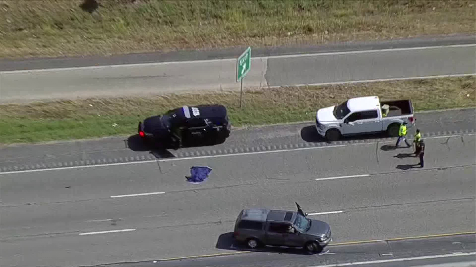 Fort Worth, Texas crash: Woman killed crossing highway | wfaa.com