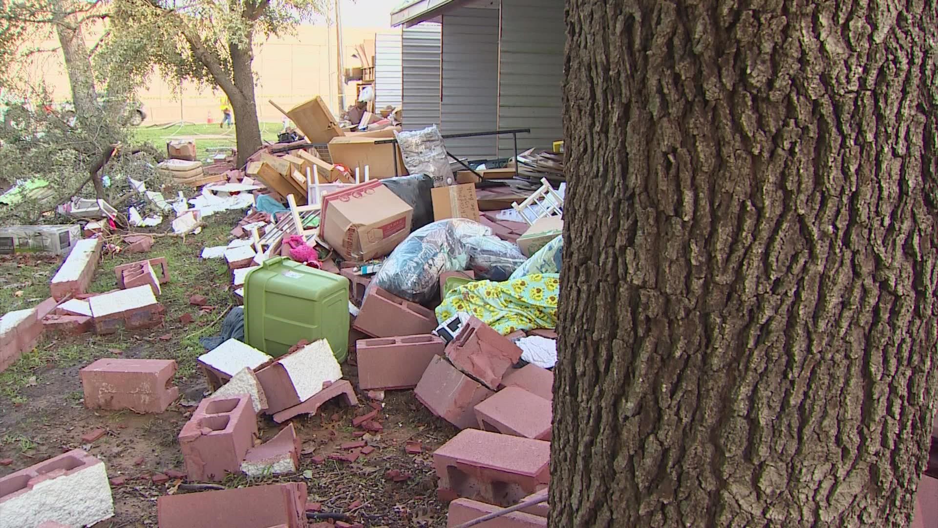 businesses-homes-damaged-as-tornado-hits-grapevine-during-busy-morning