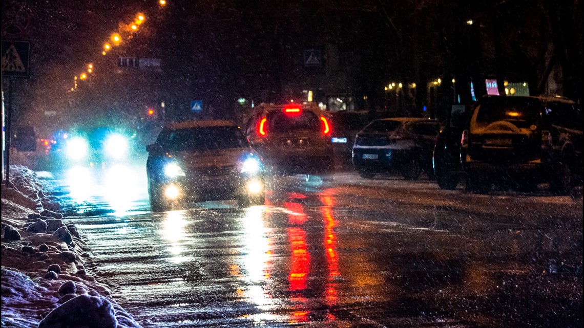 Safety tips for driving in freezing rain, sleet, or snow