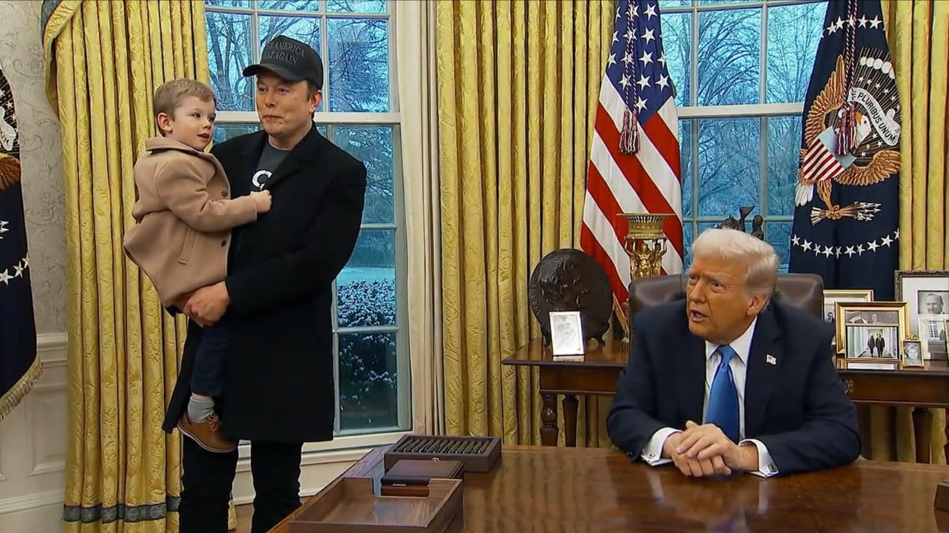 Elon Musk and President Trump speak on bureaucracy in Oval Office (Feb ...