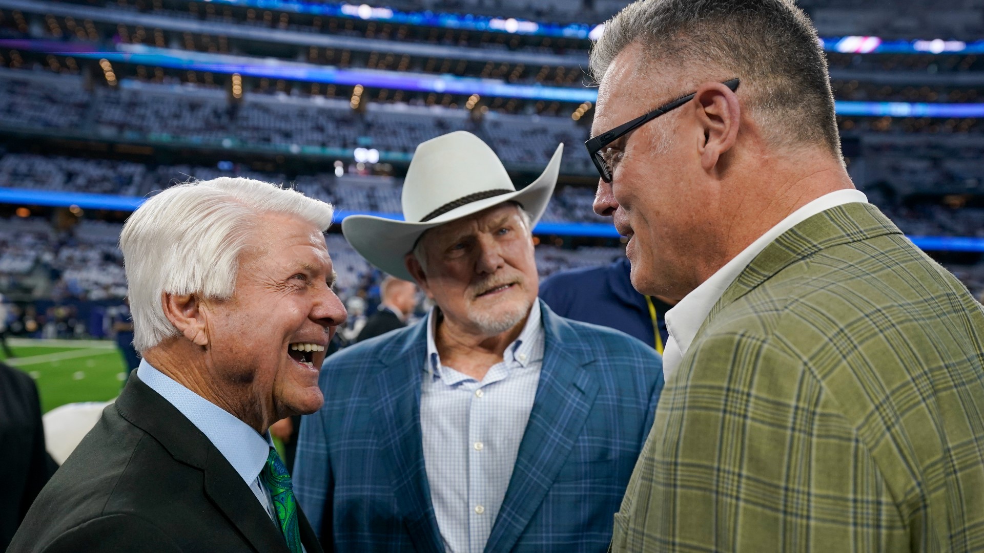 Cowboys Vs. Lions | Jimmy Johnson Inducted To Ring Of Honor | Wfaa.com